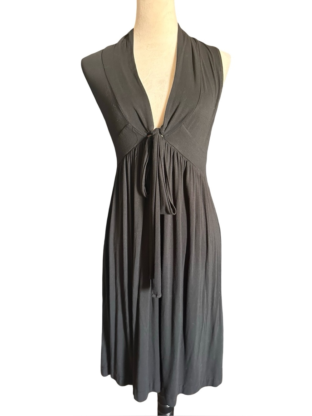 Martin & Olsa Black Knit loose fit Knee length Comfortable Soft Dress front tie